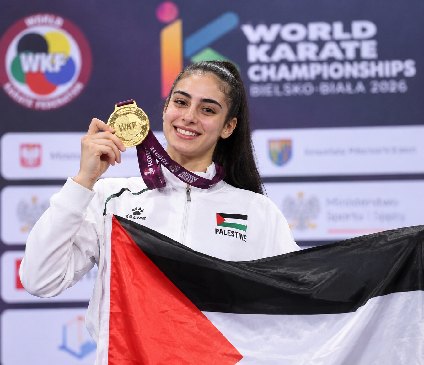 الفلسطينية مريم بشارات تتوج بذهبية العالم للكاراتيه