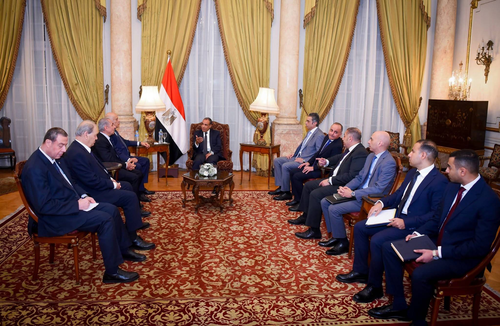 كواليس وتفاصيل لقاءات المصالحة الفلسطينية في القاهرة